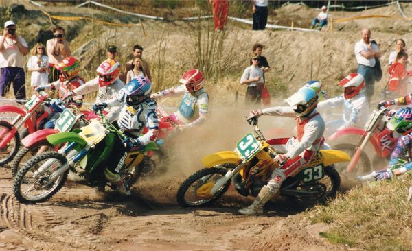 Åstedt no. 33 on ottanut hyvän startin Rauma SM motocross 250cc 1993